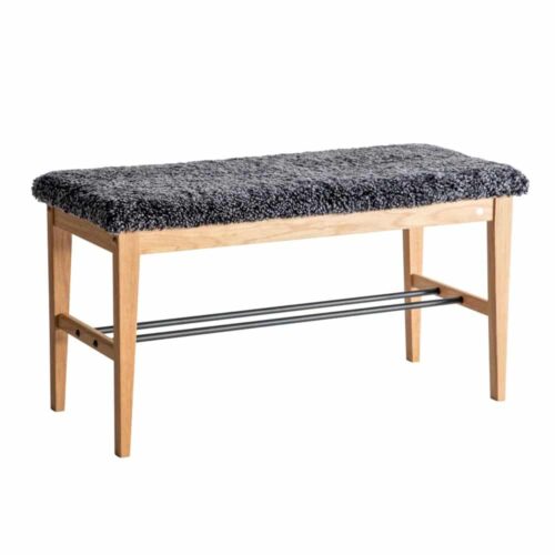 Cora bänk oljad ek/ fårskinn mörkgrå