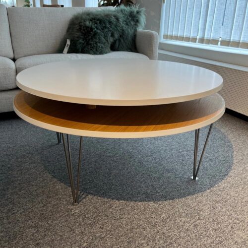 Level soffbord ek/vitt rea