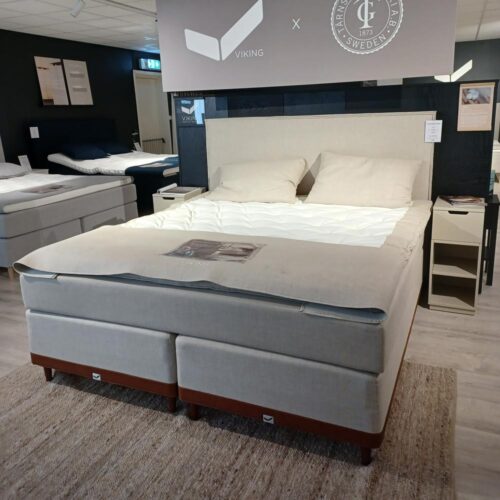 Adelsö Tärnsjö Continentalsäng rea