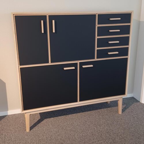 Casö 700 highboard rea