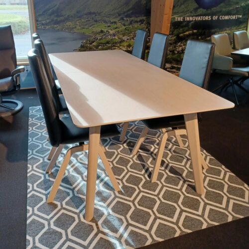 Bordeaux /Laurel matgrupp rea