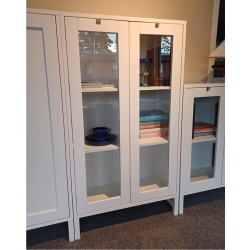 Falsterbo skåp glasdörrar rea