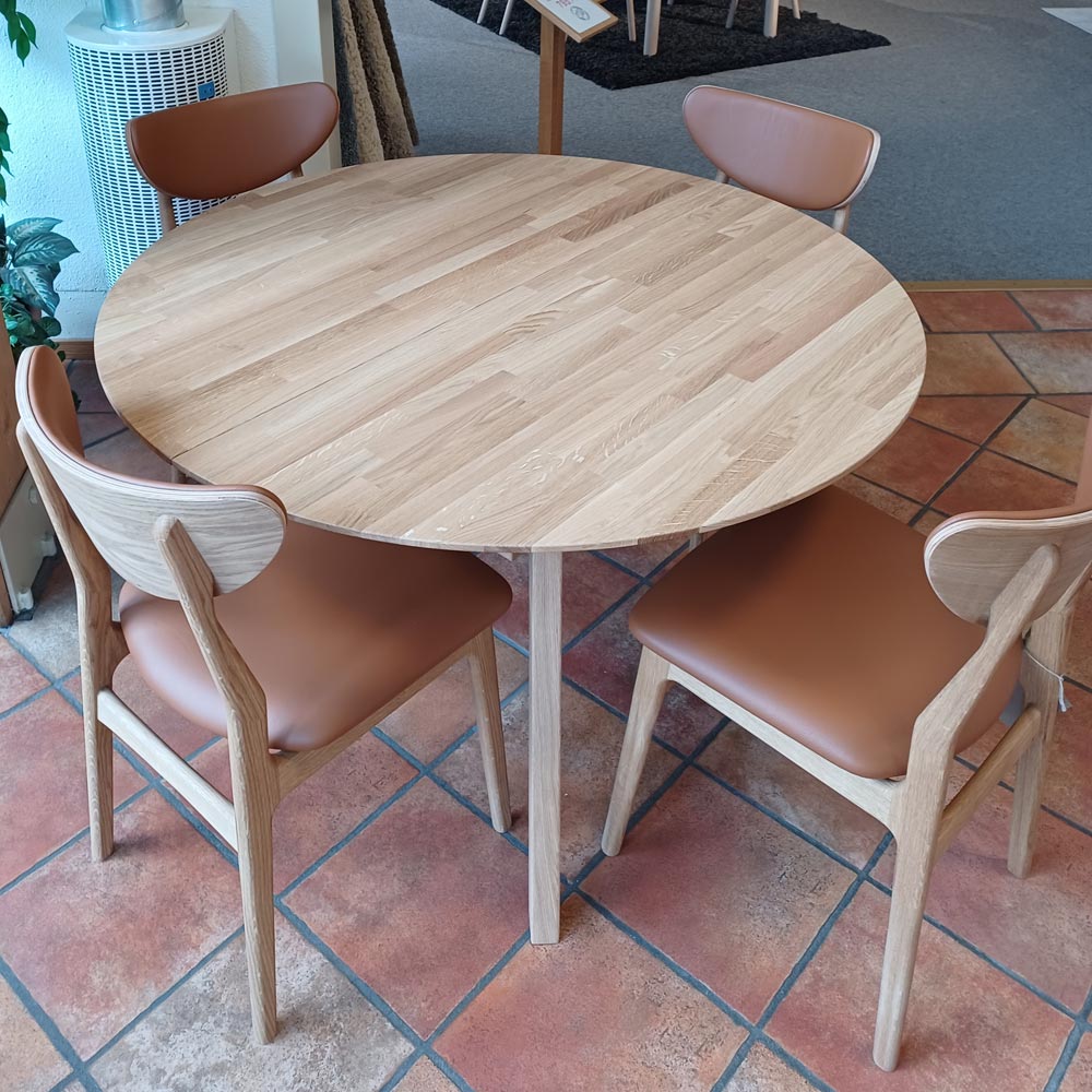 Johan-stol-Ellis-runt-matbord-detalj